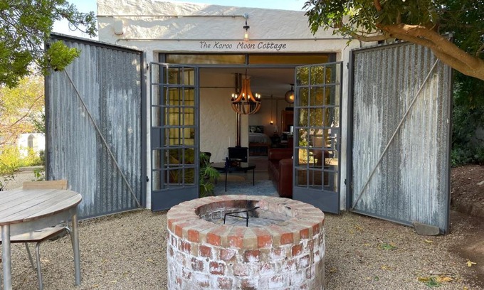 Barrydale House | The Karoo Moon House & Cottage