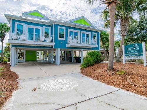 Sharp Reef House | The Key Lime Cottage by Southern Vacation Rentals