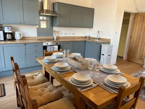 Hopton Apartment | The Kings View 4 bed exec apartment