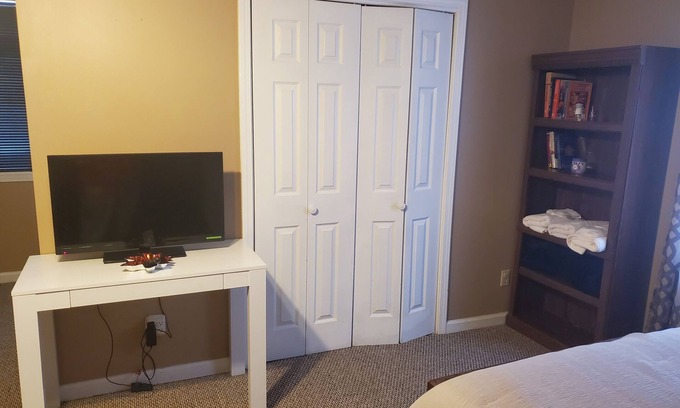 Tupelo House | The Kozy Korner Quiet and Kozy