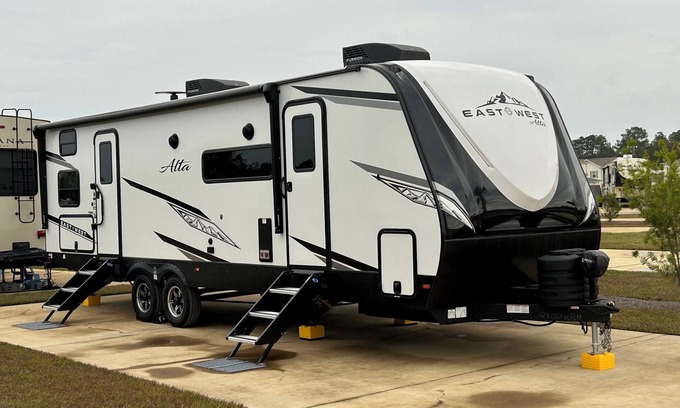 Foley House | The Lake Escape RV Meets The Beach