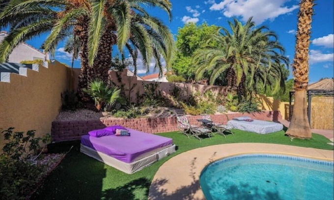 The Section Seven House | The Lakes/Downtown Summerlinnn