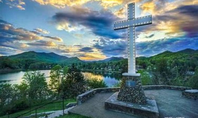 Lake Junaluska Condo | The Landing - quaint 2 BDRM condo close 2 all amenities at Lk Junaluska Conf Ctr