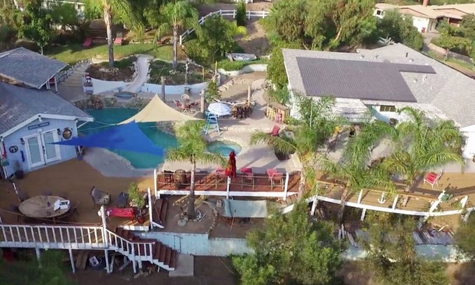 Simi Valley House | (The Last) Resort with endless breathtaking views; an oasis to escape the fray