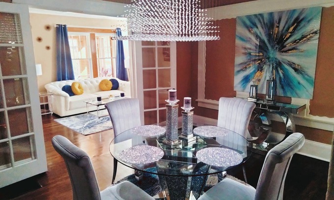 Oakhurst House | The Le Chic Bungalow