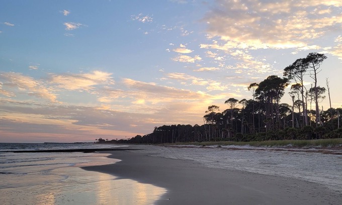 Port Royal Cottage | The Lighthouse Cottage - beautiful, light-filled vacation cottage in Port Royal.