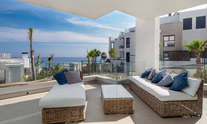 San Roque Apartment | The Links II Premium Apartment 2323