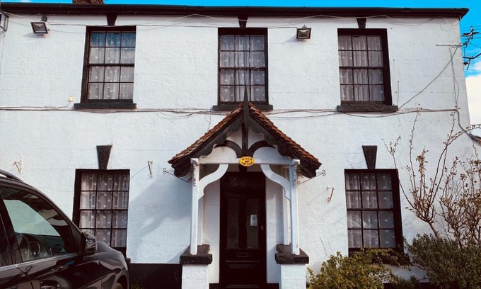 Aldershot House | The Lion Brewery