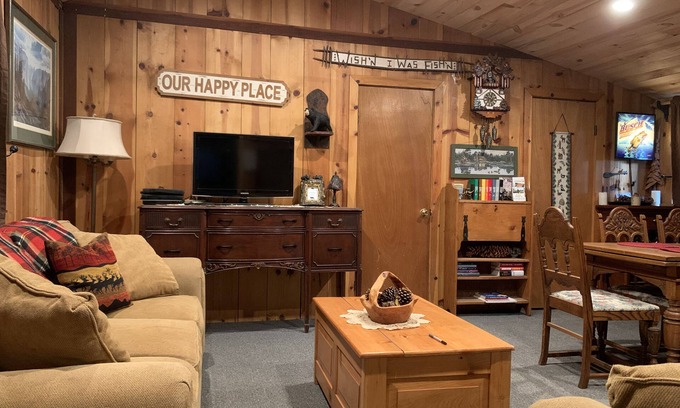 Pollock Pines Cabin | The Little Cabin in the Pines!