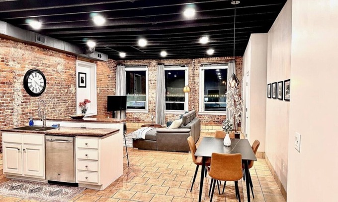 Gadsden Apartment | The Loft On Broad - Gadsden’s First Downtown Loft