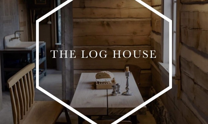 Lewistown Cabin | The Log House, Montana. Handmade & luxurious cabin. 10 min from Main St.