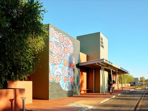 Yulara Hotel | The Lost Camel Hotel