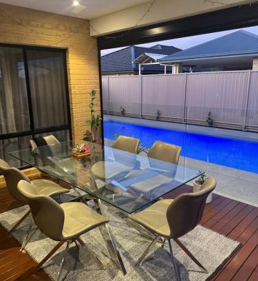 Southern River Villa | The Lux Dip