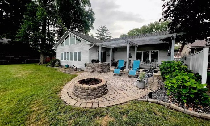 Monticello House | The Main Lake House - Lake Front - Lake Freeman - Patio, Fire Pit , Dock, Grill