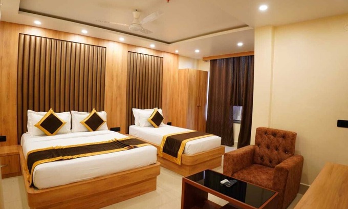 Deoghar Hotel | The Marutinandan Grand