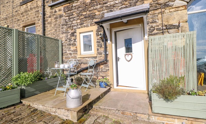Sowerby Bridge Cottage | THE MISTLE CARR FARM, pet friendly in Ripponden