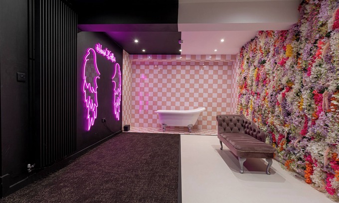 Ainley Top House | The Moorland