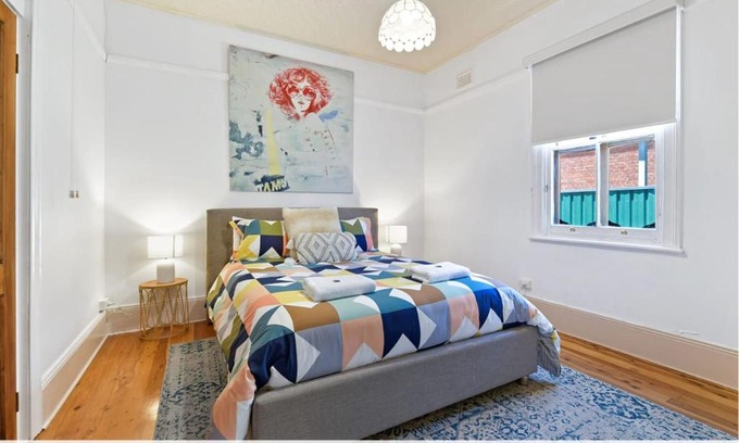 Bathurst House | The Morrisset Truly Marvellous Walk to CBD