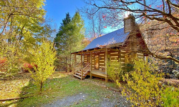 Otto Cabin | The Mountains are Calling! Visit Chinkapin Gap | Turnstone Log Cabins