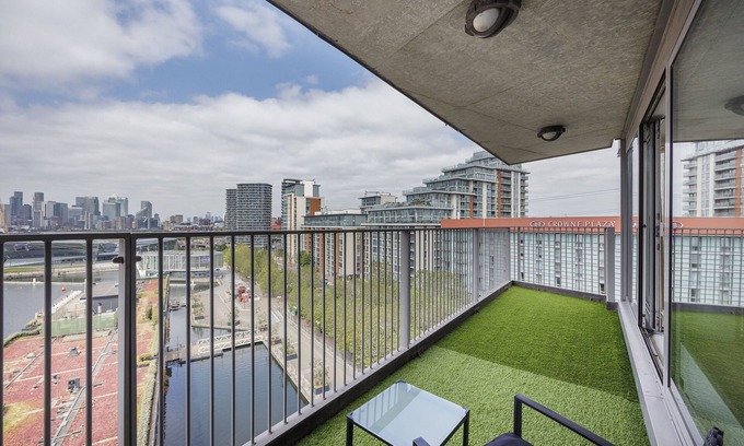 Docklands Apartment | The Nest - Austin David Apartments