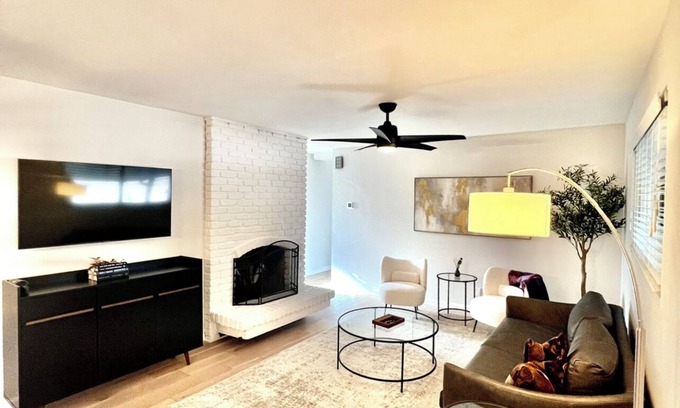 Napa House | The Nook - Cozy Farm Style Bungalow