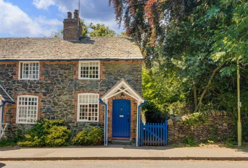 Loughborough House | The Nook with Hot Tub