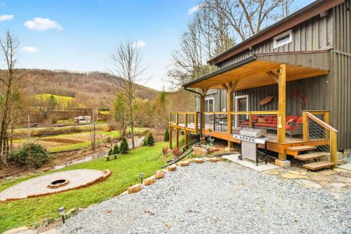 Frank House | The Nuthouse on Squirrel Creek Ski, Hike and Fish