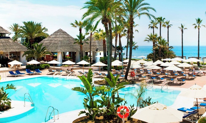 Nikki Beach Resort | The Oasis by Don Carlos Resort