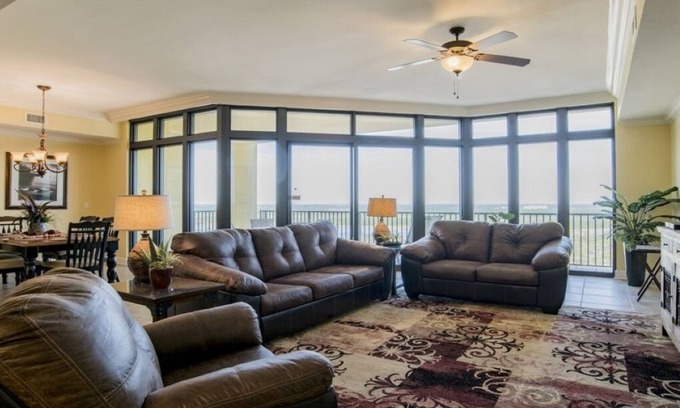 Orange Beach Condo | The Oasis of Orange Beach, formally named Phoenix West II, Beachfront Complex