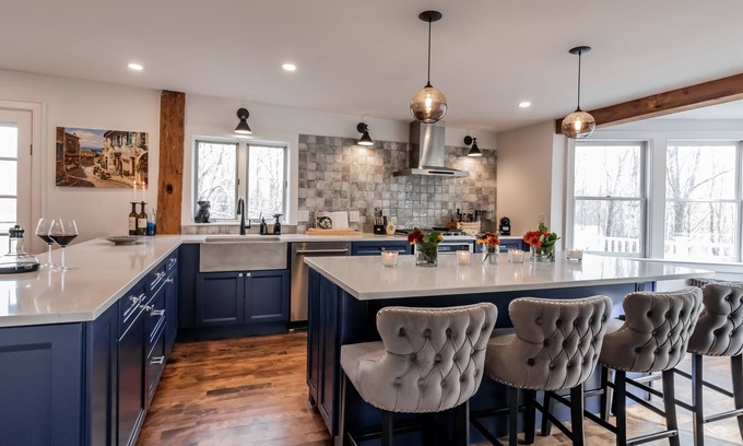 New Gloucester House | The Old Bell Tavern - Luxury in the Countryn3BDR w/AC and fantastic deck!