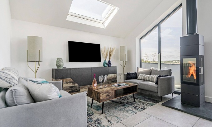 Gerrans Cottage | The Old Coach Garage