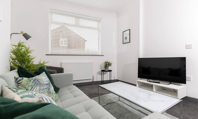 Darlington House | The Old Office No. 2 by Our Home Short Stays