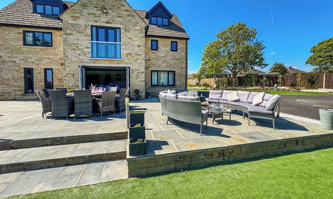 Worsborough Cottage | The Old School House