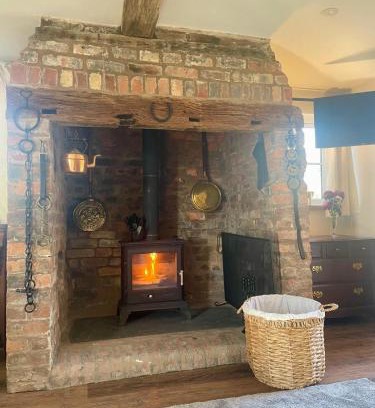 Llanymynech House | The Old Smithy, beautifully restored cottage in Carreghofa, near Llanymynech