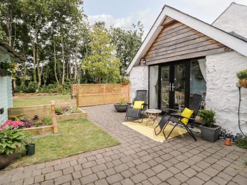 Henryd House | The Old Stable