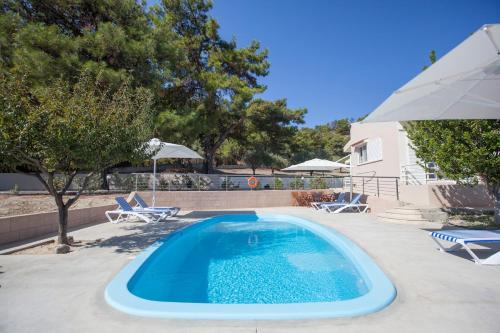 Theologos Villa | The Olive Grove Villa Private Pool with star links WiFi