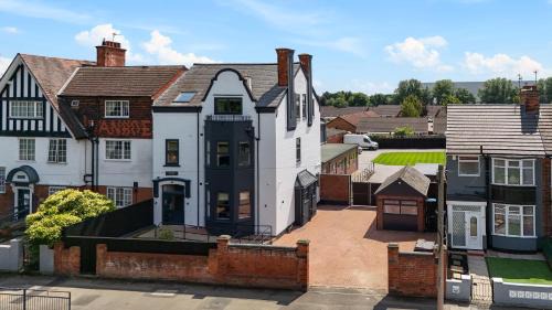 Hull Apartment | The Olive Tree Aparthotel