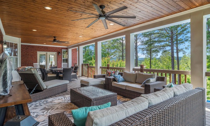 Mountain Pine House | The Ouachita Hideaway - POOL! - Entertaining deck! - 2 living areas - Ping Pong