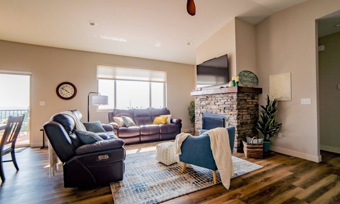 Rapid City House | The Overlook - New Custom Home with Amazing Views