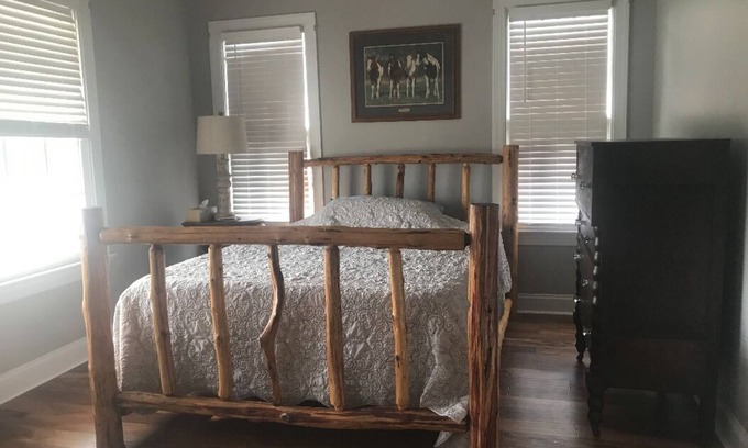 Parkton Other | The Painted Pony Room! Pets allowed w/approval!