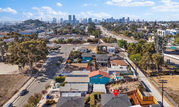 Stockton House | The Palm House - Close to DT, Petco & Little Italy