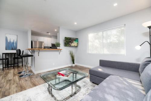 Middle River Terrace Apartment | The Palms at Middle River Terrace 4