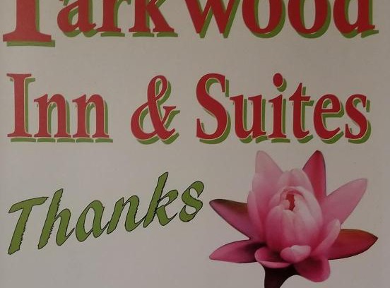 Mountain View Hotel | The Parkwood Inn & Suites