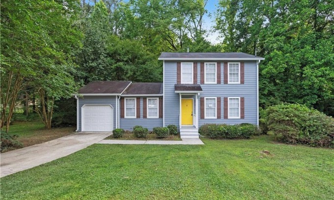 Church Street House | The Perfect COZY Home Away From Home