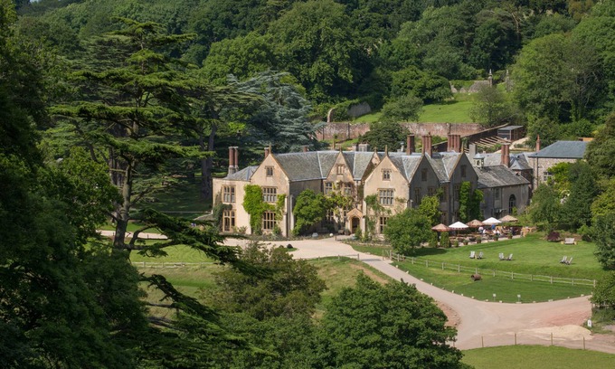 Honiton Hotel | THE PIG at Combe - Devon