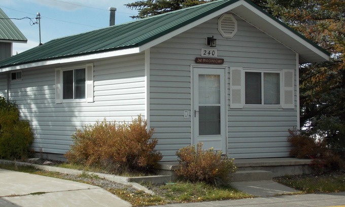West Yellowstone Cabin | The Pinecone Cabin is a small cozy cabin in the heart of West Yellowstone, MT.