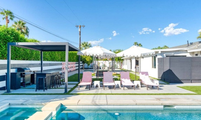 Racquet Club South House | The Pink Flamingo - Palm Springs