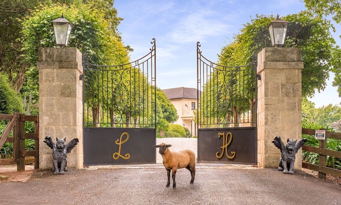 Robertson Cottage | The Pool House at Linden Hall