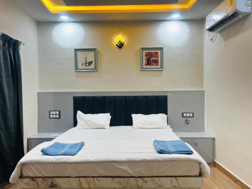 Dabra Hotel | The Prahas Restaurant and Garden