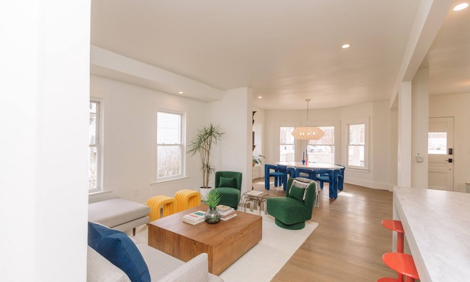 Detroit - Shoreway House | The Primary - A modern home inspired by art and color